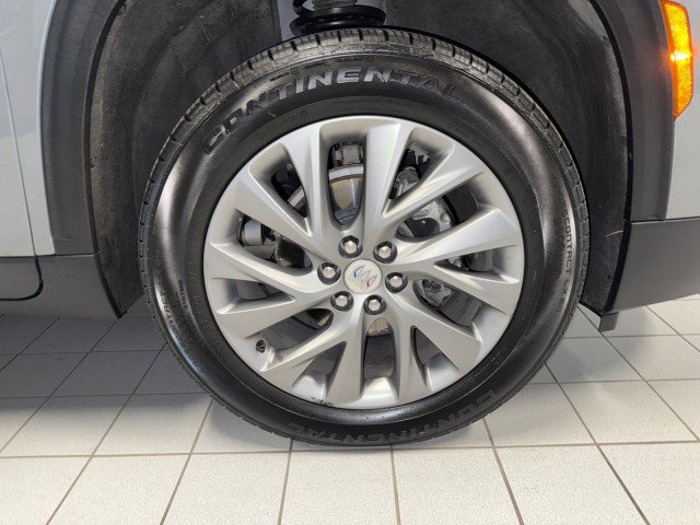 Used 2025 Buick Enclave Preferred FWD image 9