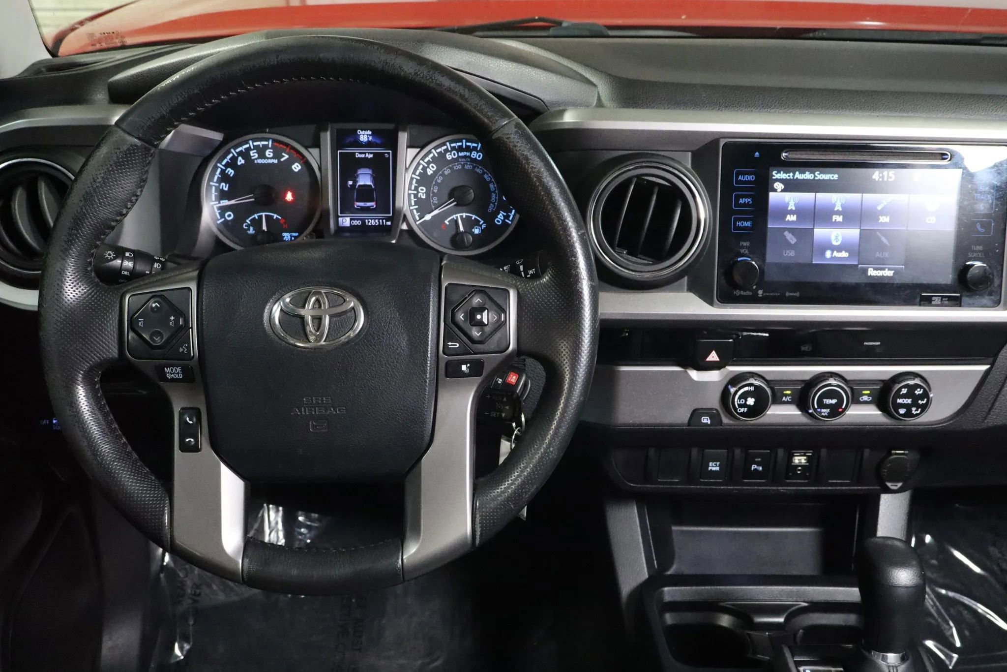 Used 2017 Toyota Tacoma SR5 w/ Tow Package image 16