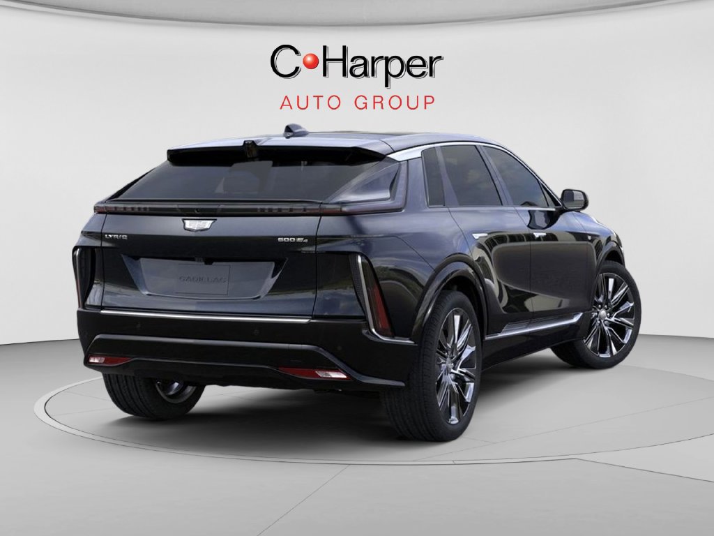 New 2026 Cadillac Lyriq Signature Luxury AWD/4WD image 4