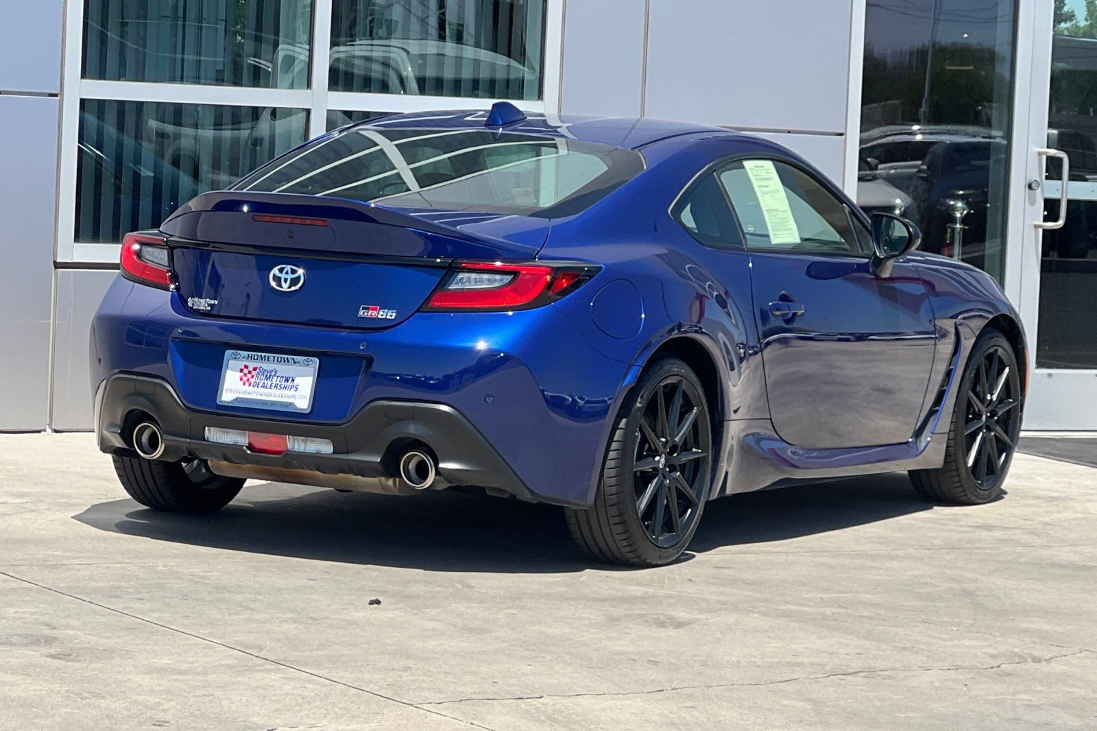 Used 2024 Toyota GR86 Premium RWD image 4