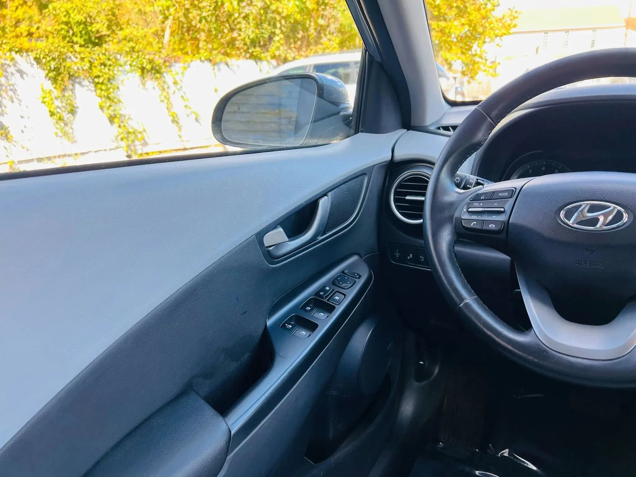 Used 2020 Hyundai Kona Ultimate image 21