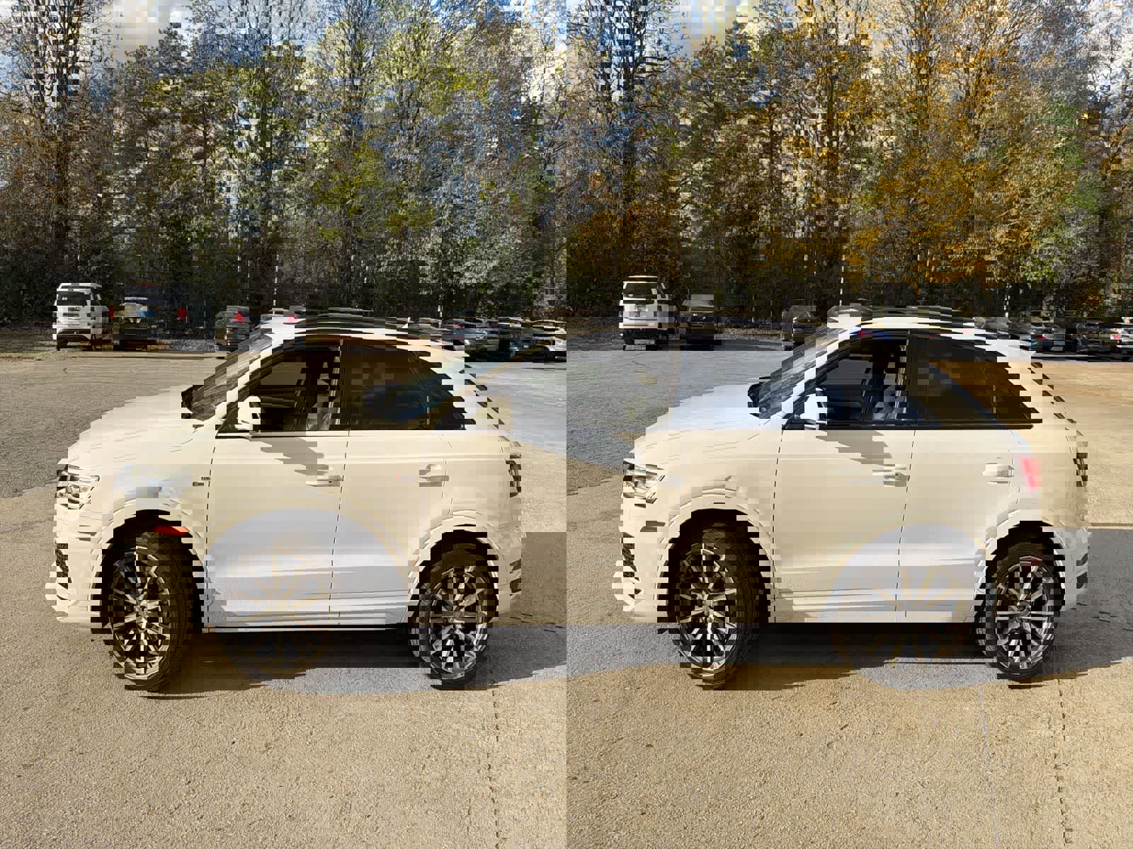 Used 2018 Audi Q3 2.0T Premium Plus w/ Premium Plus Package image 6