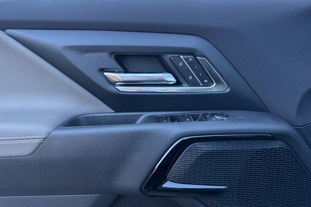 New 2026 Chevrolet Silverado EV Trail Boss AWD/4WD image 11