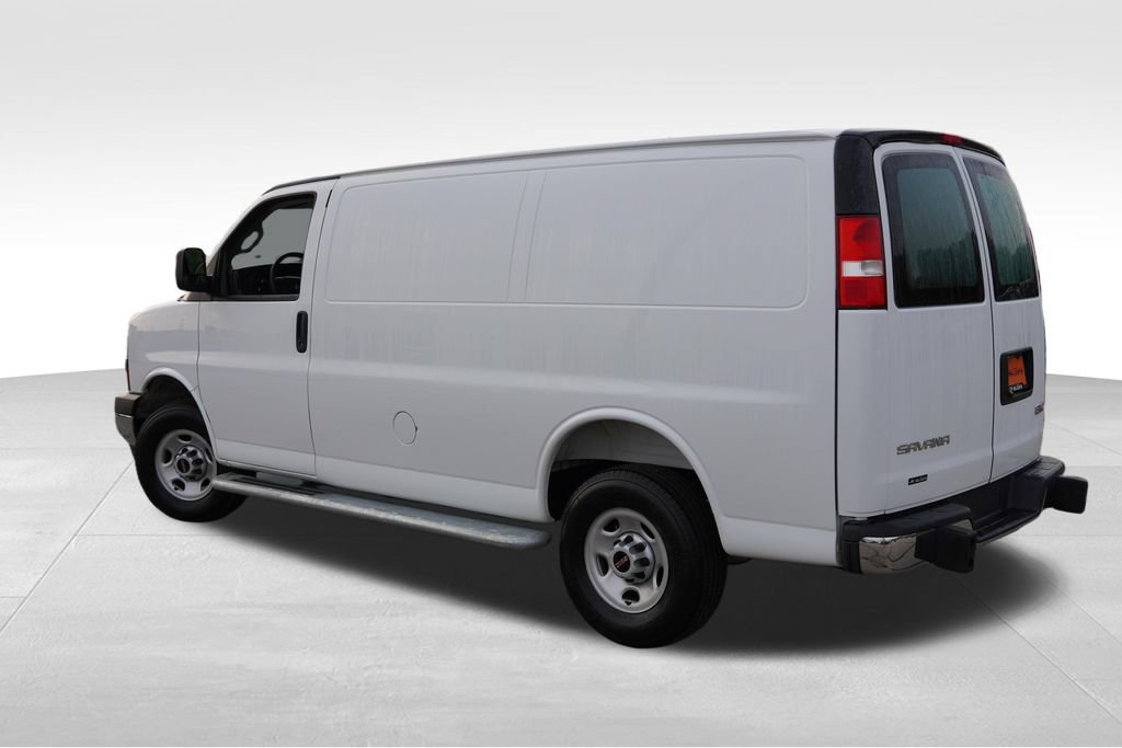 Certified 2025 GMC Savana 2500 w/ Driver Convenience Package RWD image 8