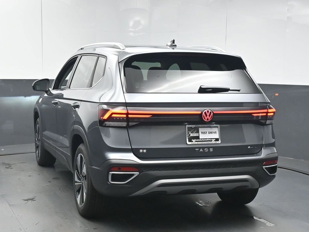 New 2025 Volkswagen Taos SE image 6