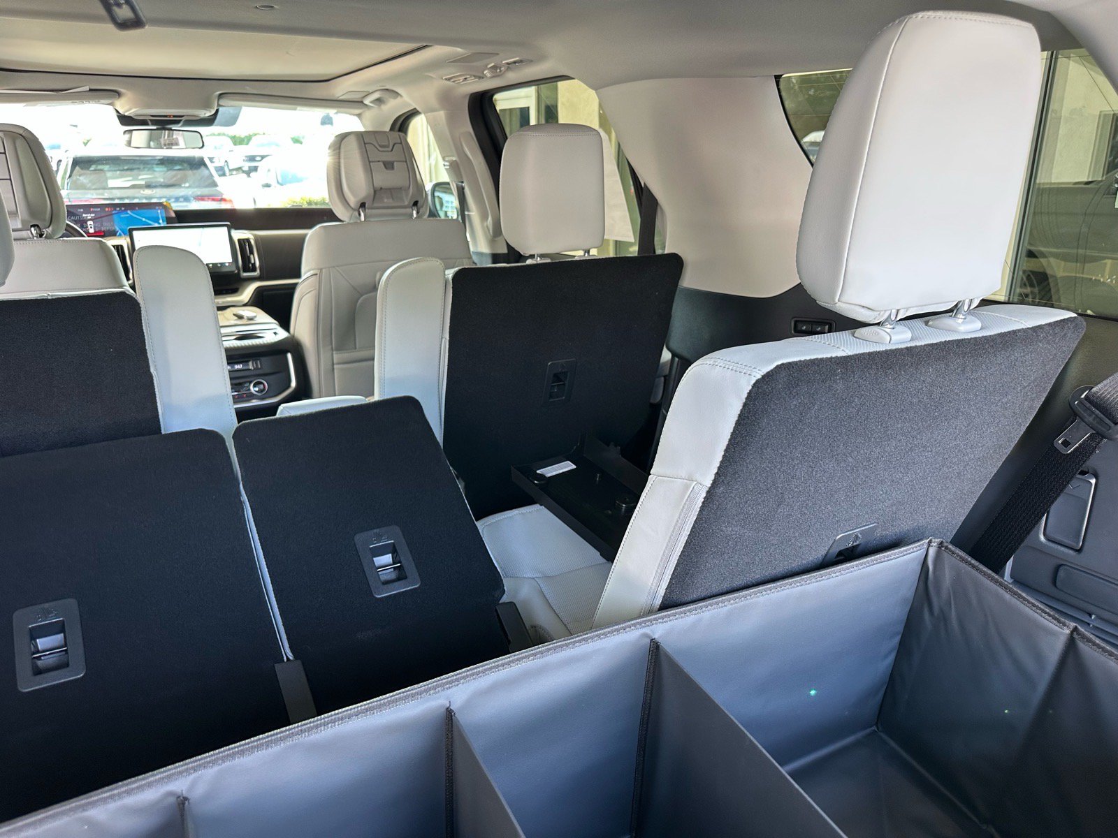 New 2027 Ford Expedition Platinum w/ Platinum Ultimate Package AWD/4WD image 28