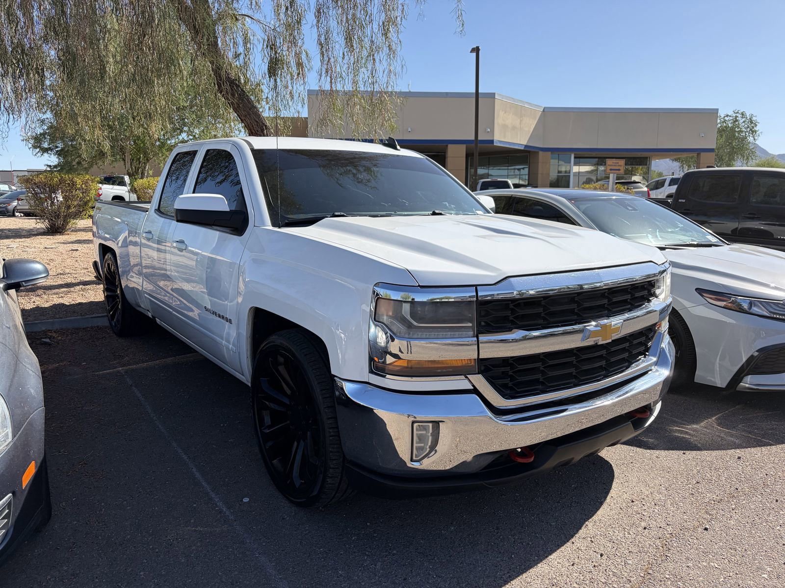Used 2016 Chevrolet Silverado 1500 LT w/ All Star Edition AWD/4WD image 5