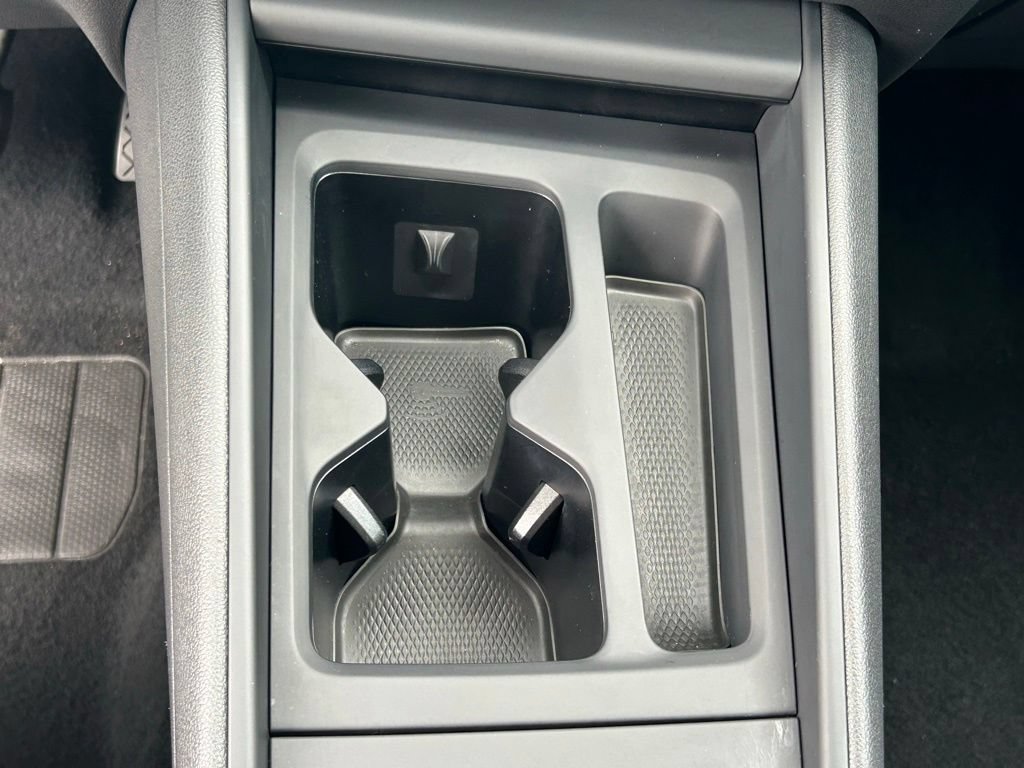 Certified 2026 Volkswagen Tiguan S FWD image 32