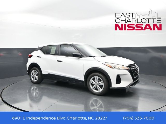 Certified 2025 Nissan Kicks Play S FWD image 1