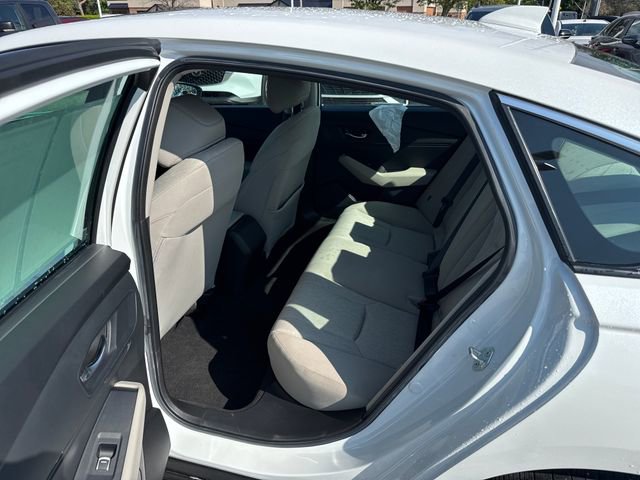 Used 2023 Honda Accord EX image 17