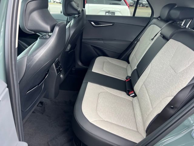 New 2025 Kia Niro SX Touring image 17