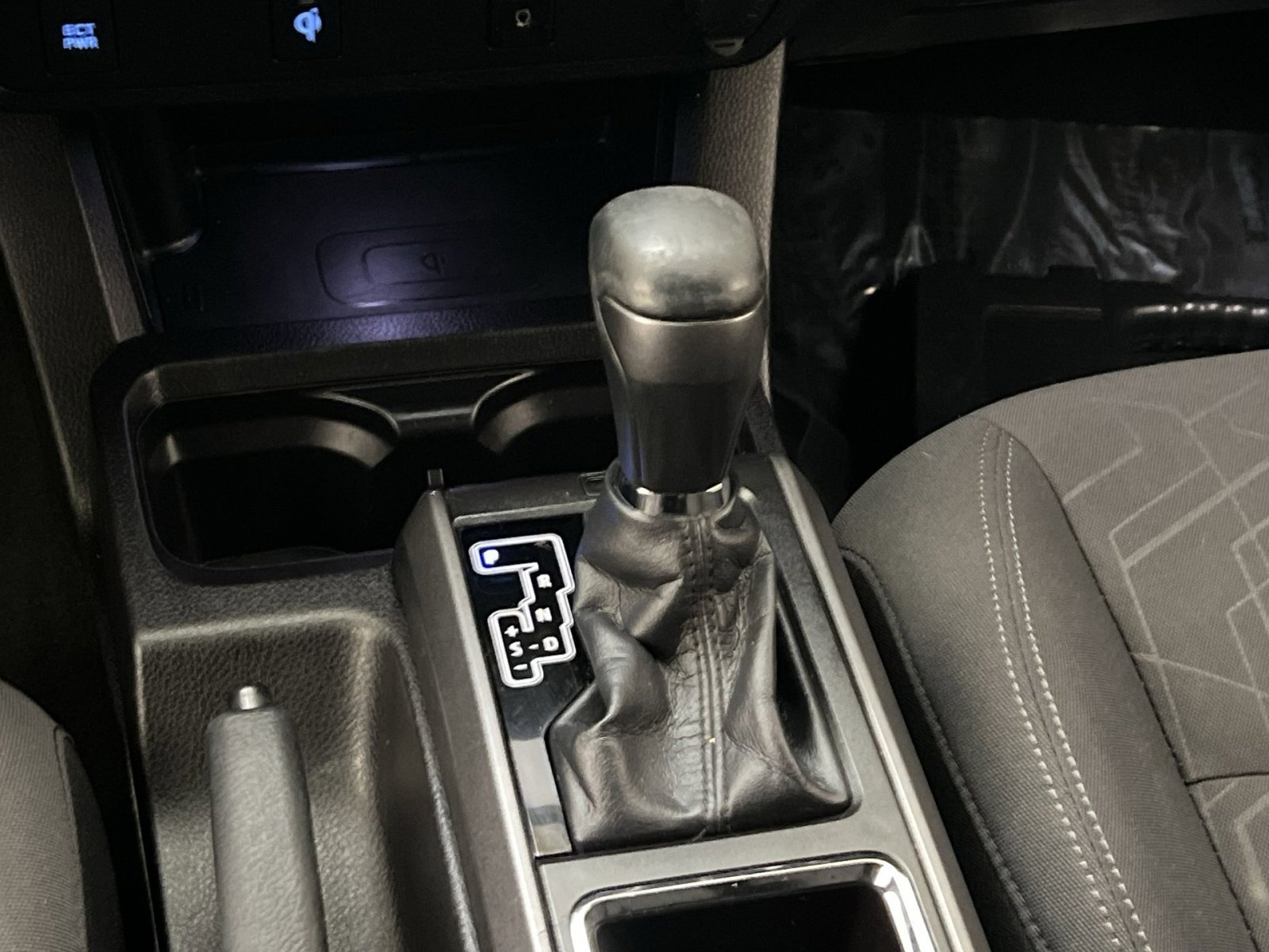 Used 2016 Toyota Tacoma TRD Sport image 20