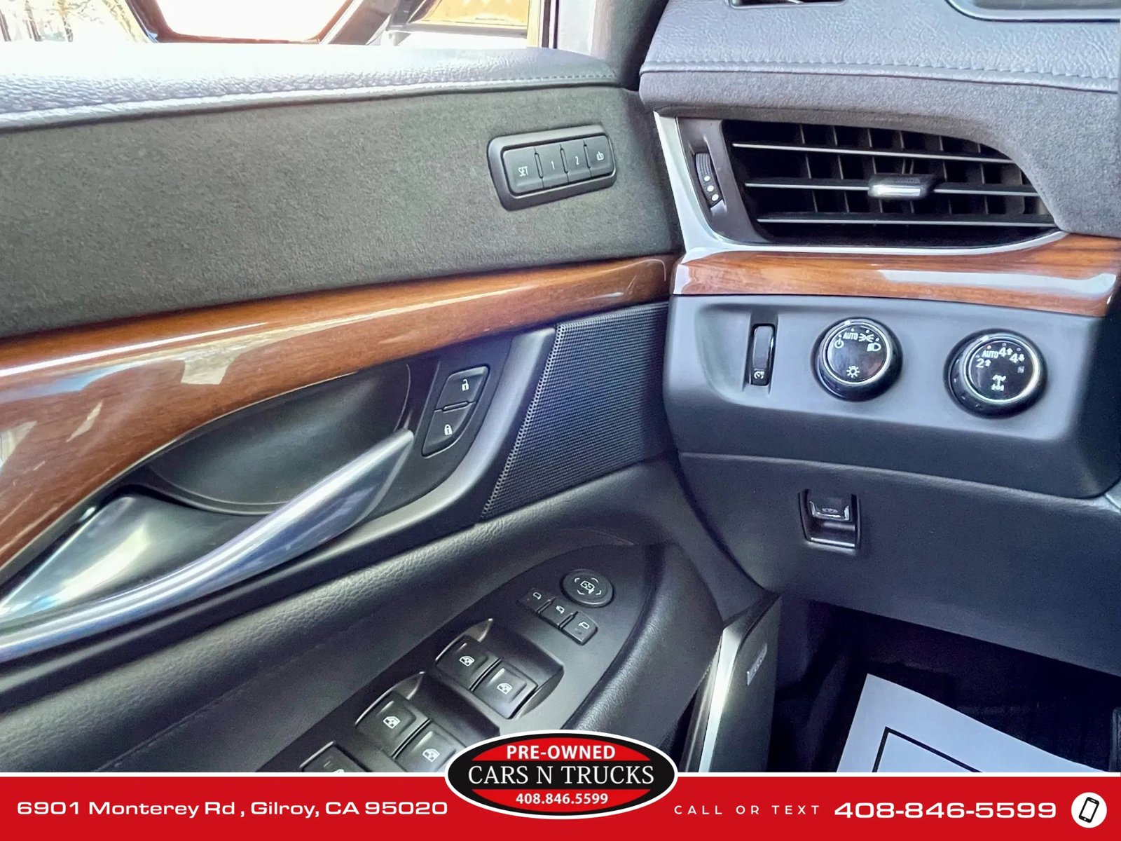 Used 2019 Cadillac Escalade ESV Premium Luxury image 29