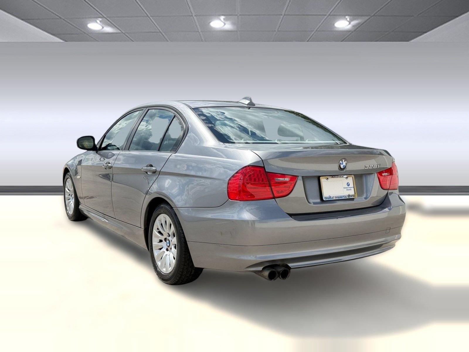 Used 2009 BMW 328i Sedan RWD image 3