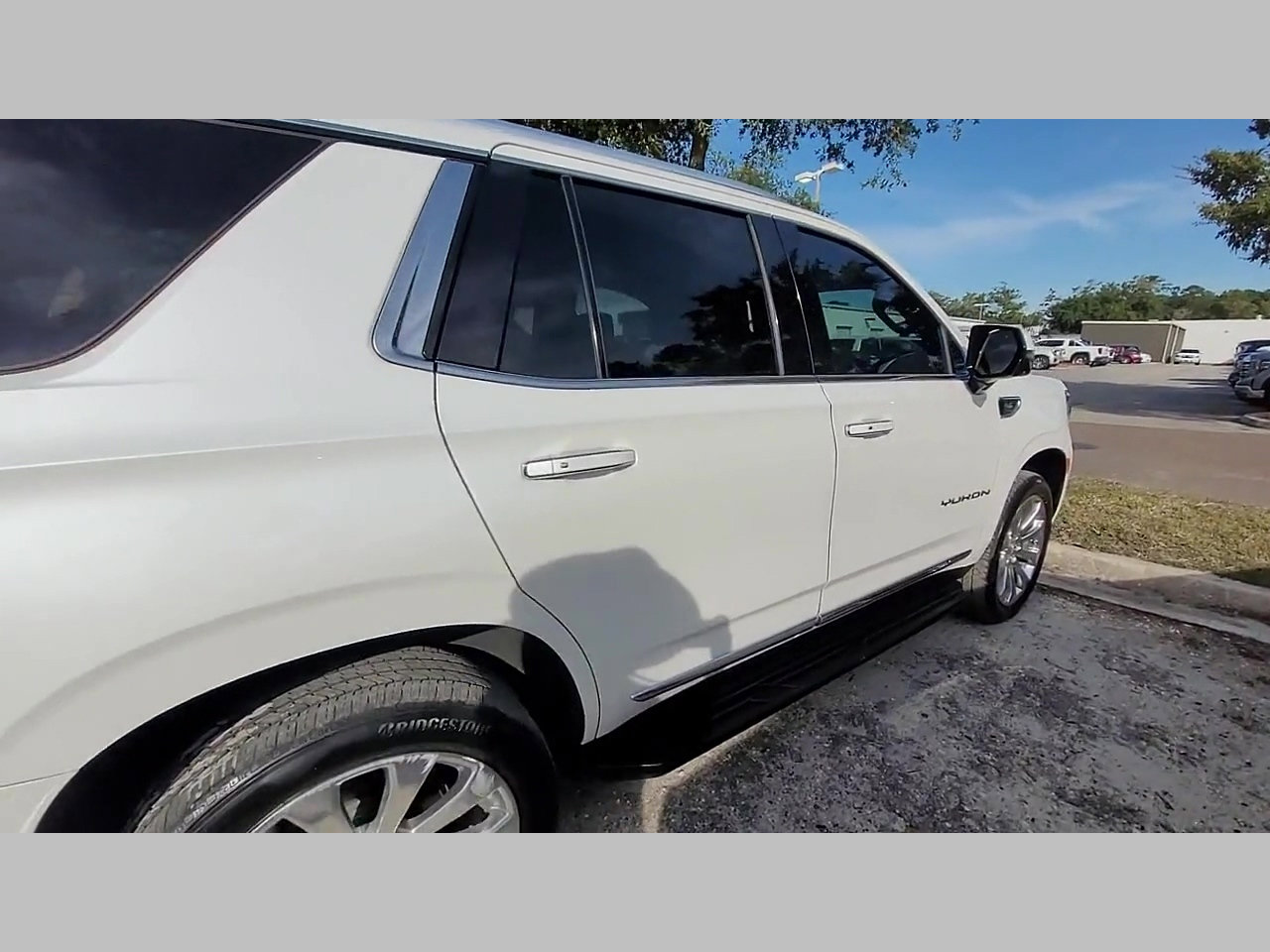 Used 2021 GMC Yukon SLT w/ SLT Luxury Plus Package image 22