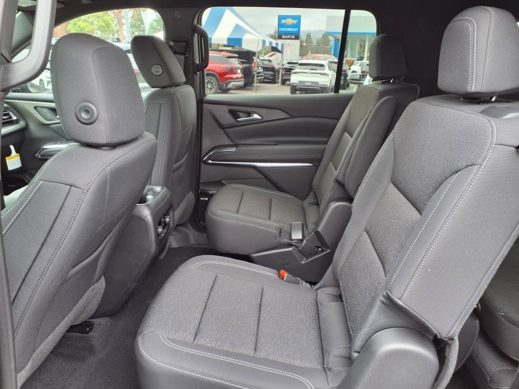 New 2025 Chevrolet Traverse LT w/ Enhanced Driving Package image 7
