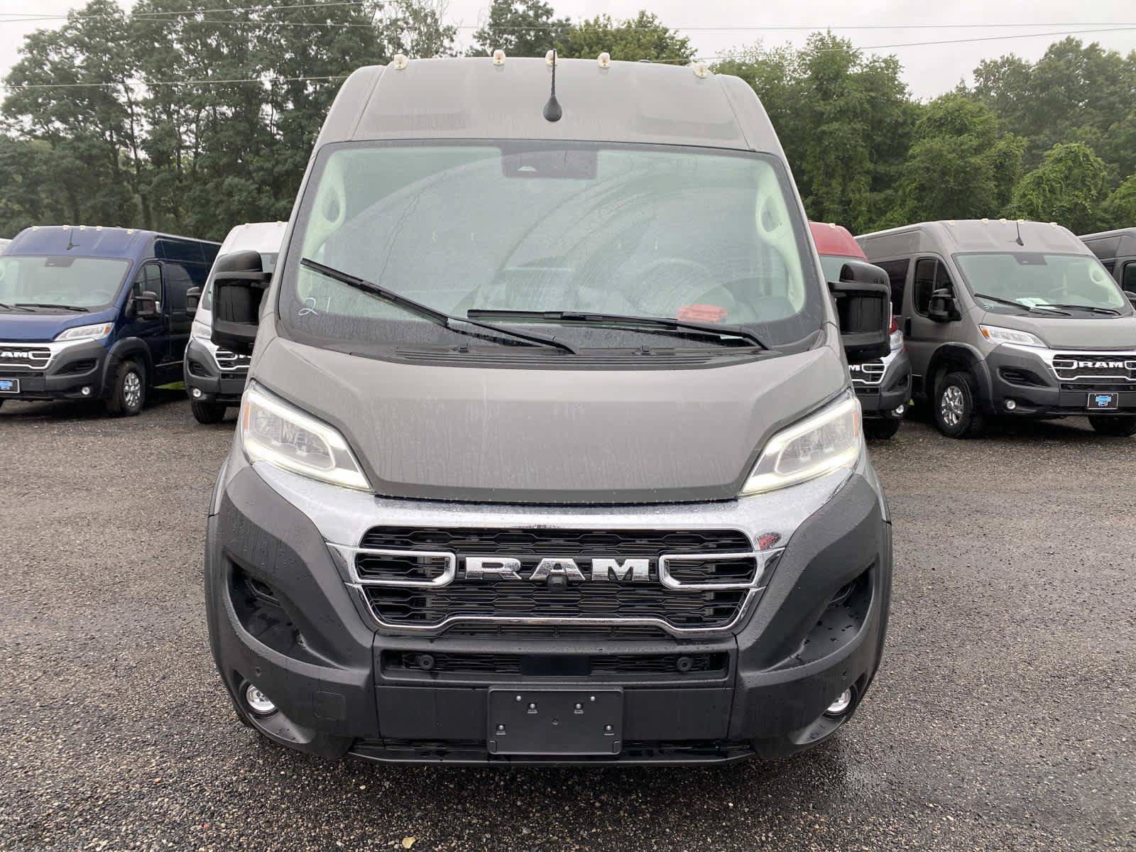 Used 2025 RAM ProMaster 3500 w/ Quick Order Package 22H SLT+ FWD image 9