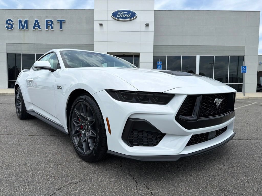 New 2026 Ford Mustang GT w/ GT Performance Package