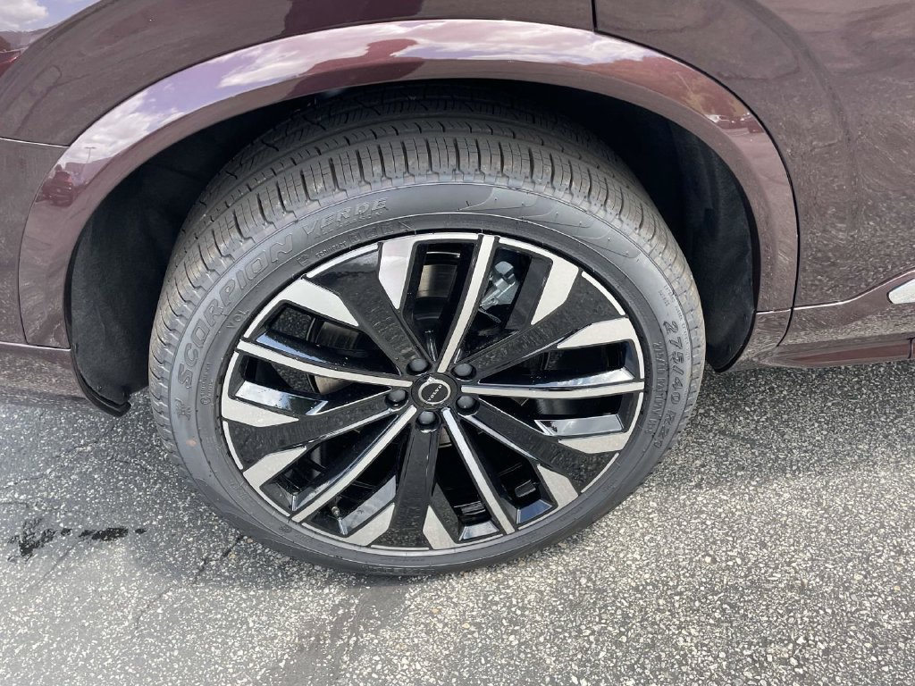 New 2026 Volvo XC90 B6 Ultra w/ Protection Package Premier AWD/4WD image 10
