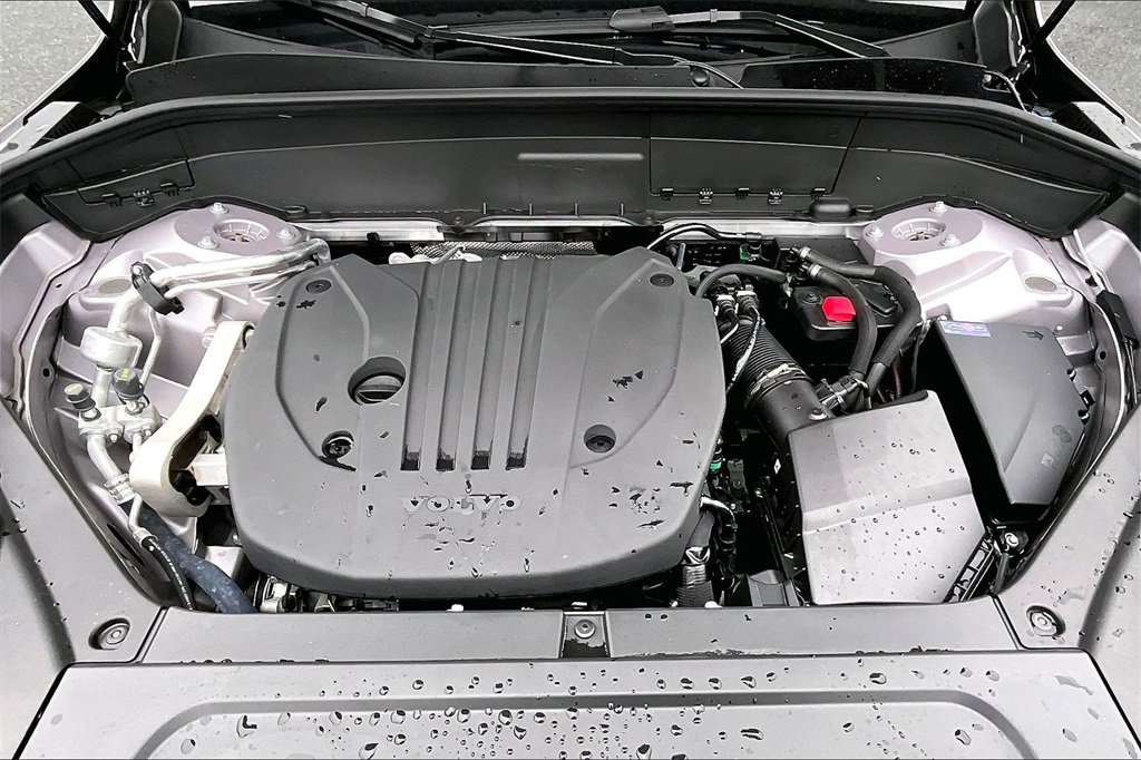 Used 2026 Volvo XC90 B5 Plus w/ Protection Package image 31