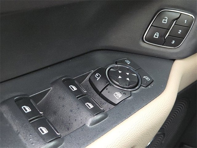 Used 2023 Ford Expedition Limited image 20