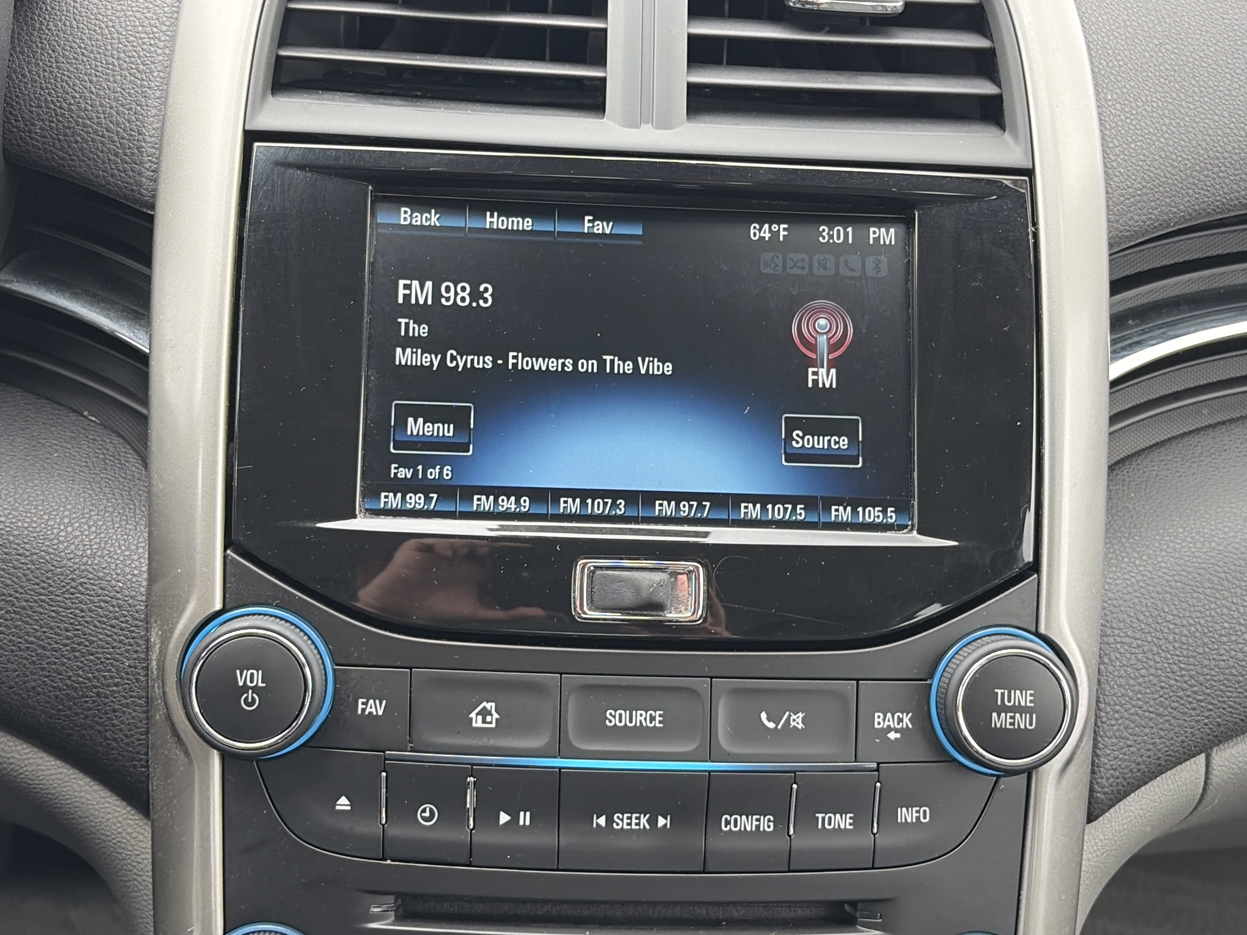 Used 2016 Chevrolet Malibu LT w/ Power Convenience Package FWD image 28