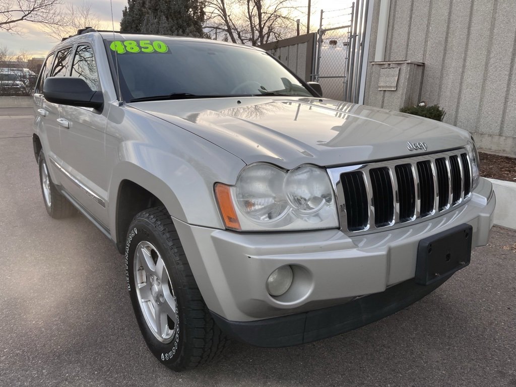 Used 2007 Jeep Grand Cherokee Limited w/ Trailer Tow Group IV image 1