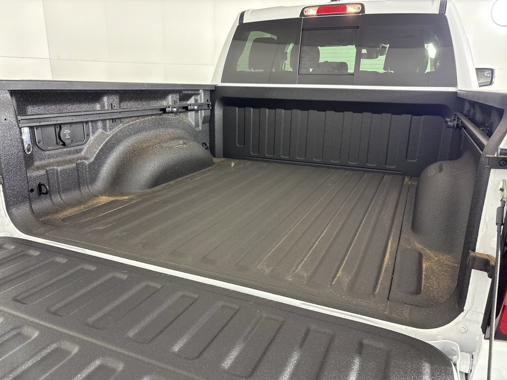 New 2026 RAM 1500 Big Horn w/ Night Edition AWD/4WD image 13