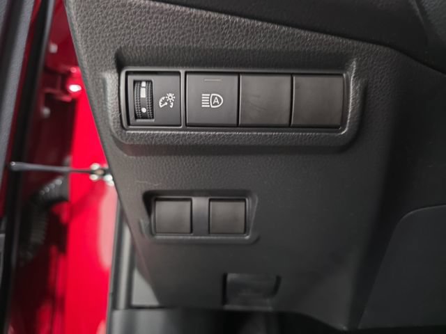 Certified 2023 Toyota Corolla Cross LE w/ Moonroof Package AWD/4WD image 21