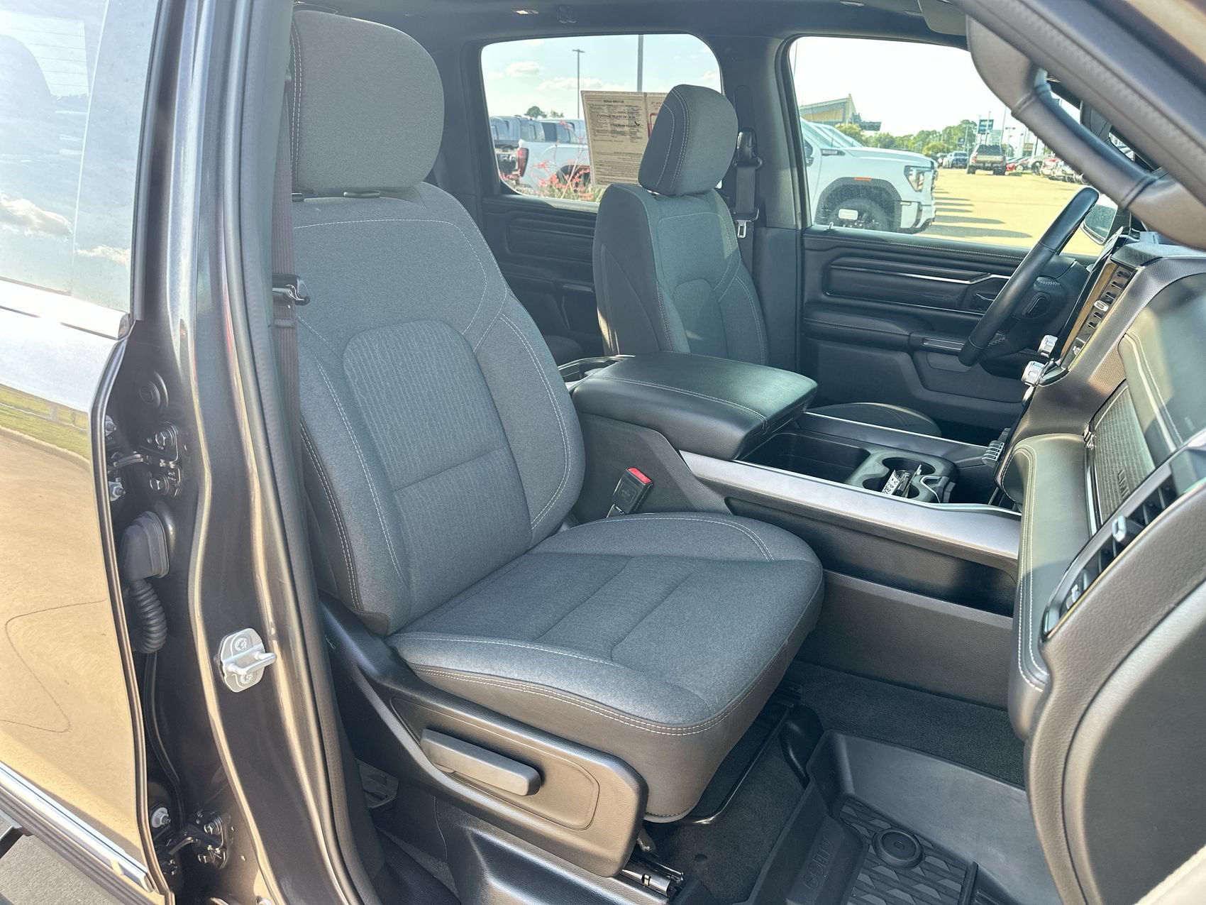 Used 2023 RAM 1500 Limited AWD/4WD image 28