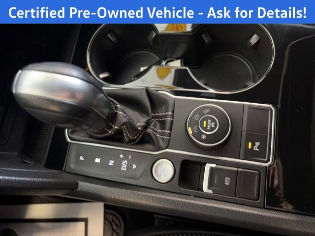 Certified 2022 Volkswagen Atlas Cross Sport SE image 21