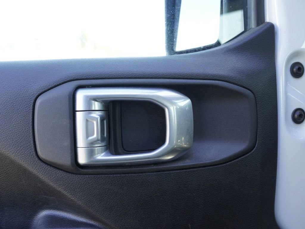 Certified 2020 Jeep Wrangler Sport image 11