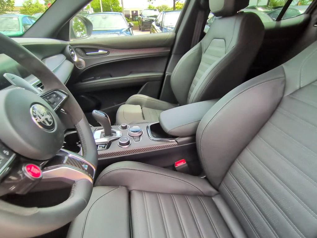Used 2024 Alfa Romeo Stelvio Quadrifoglio AWD/4WD image 39