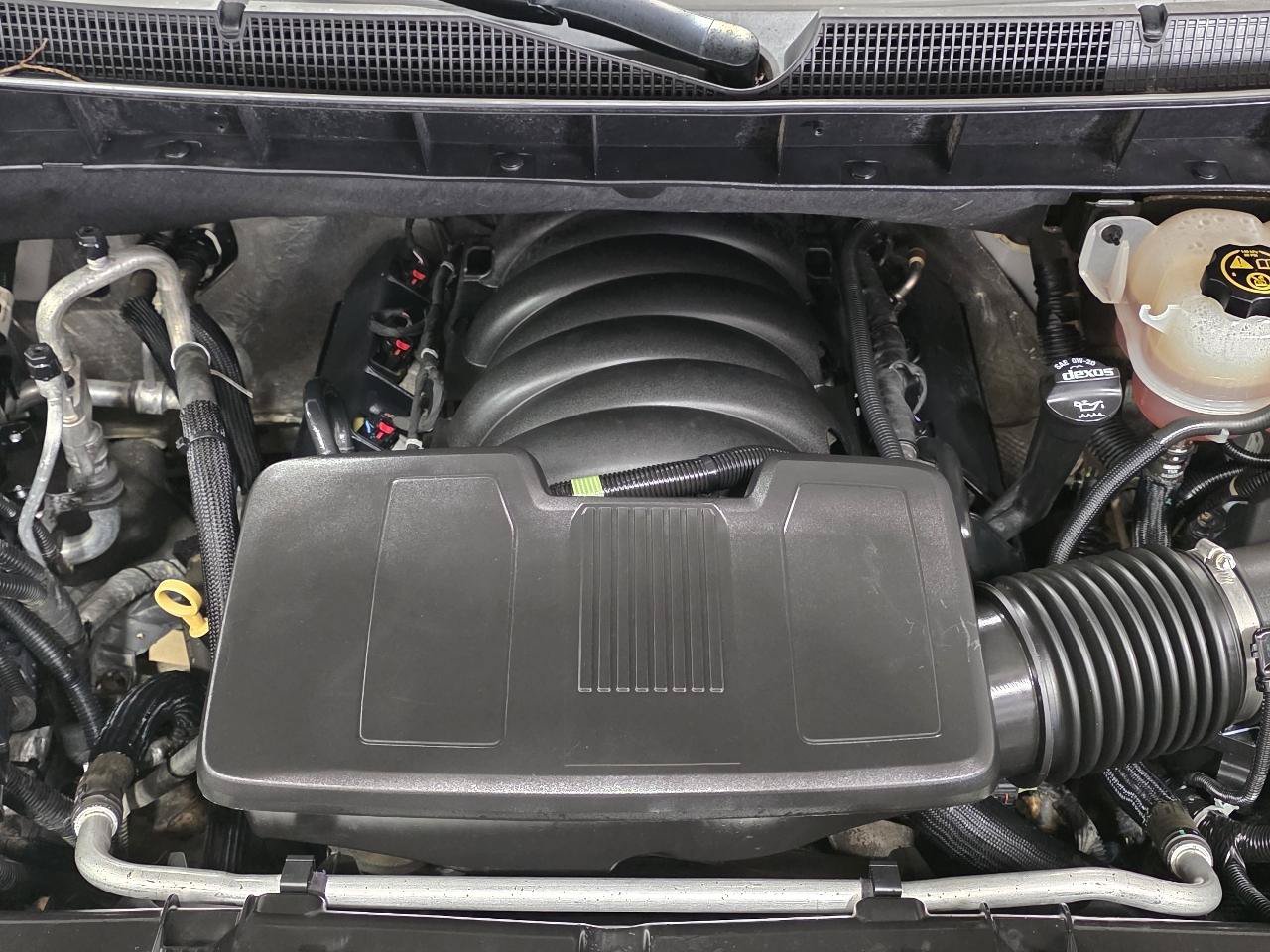 Used 2020 Chevrolet Silverado 1500 RST AWD/4WD image 9