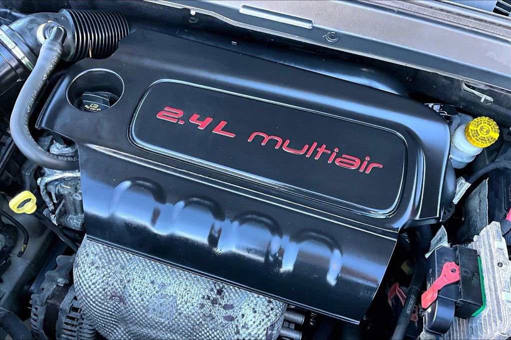 Used 2016 Jeep Renegade Latitude image 34