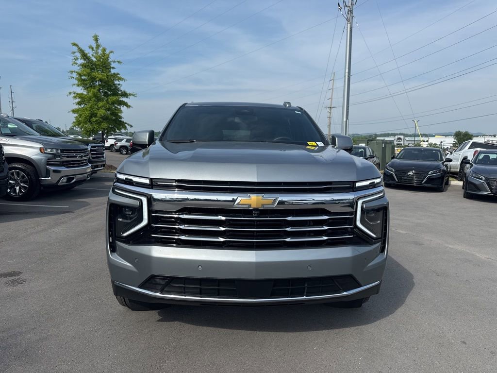 Used 2025 Chevrolet Tahoe LT AWD/4WD image 2