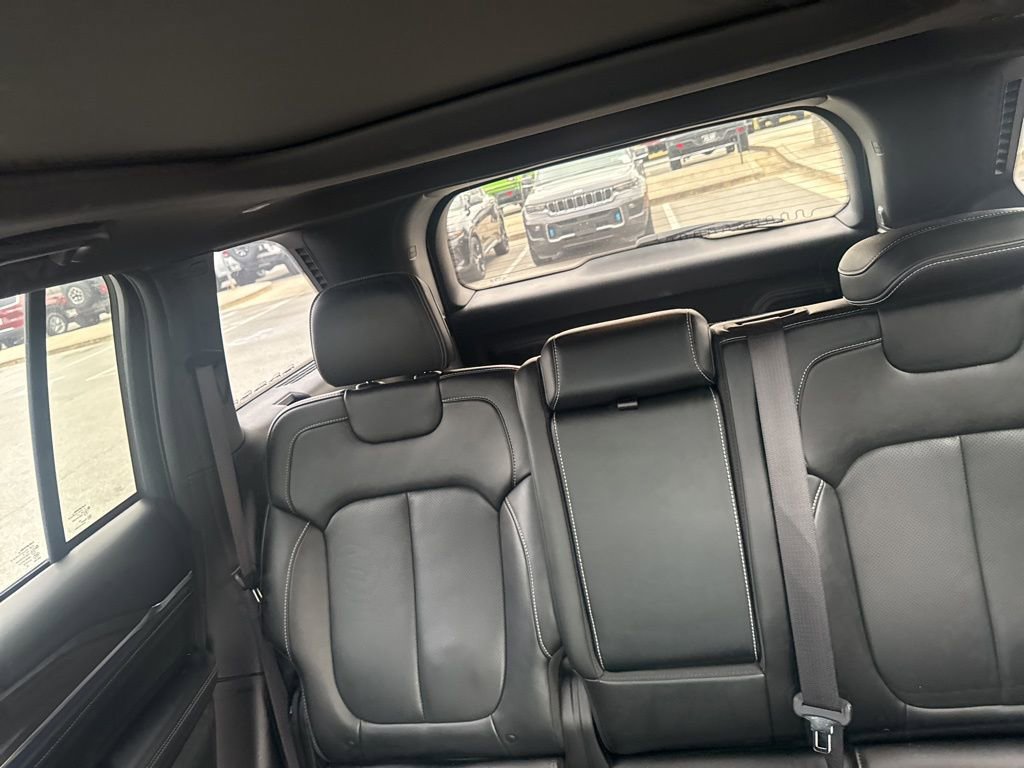 Used 2023 Jeep Grand Cherokee Overland image 25