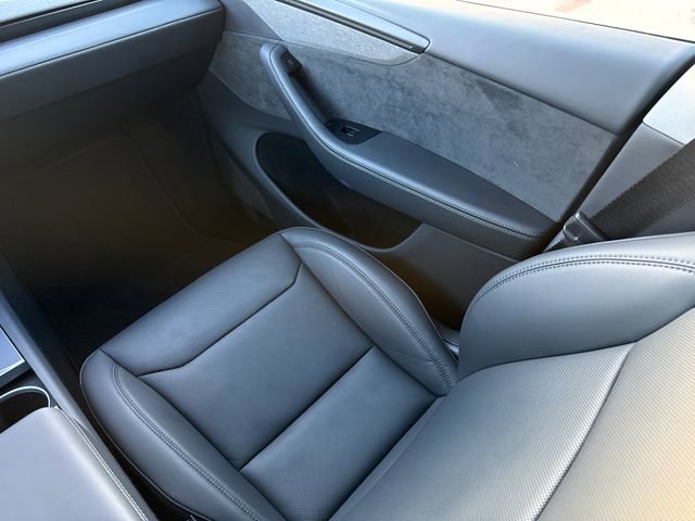 Used 2026 Tesla Model Y 2WD image 15