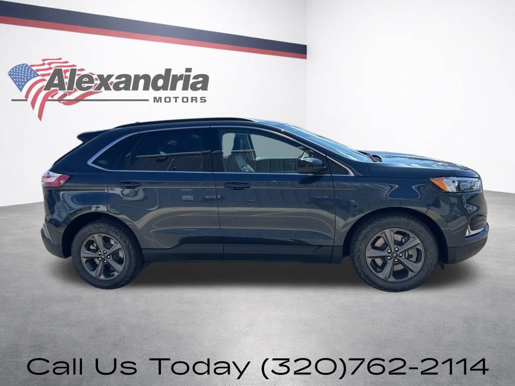 Used 2022 Ford Edge SEL w/ Sport Appearance Package AWD/4WD image 5