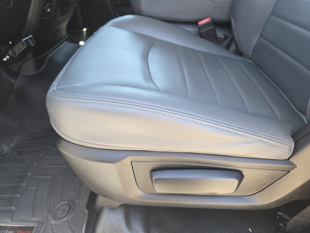 Used 2018 RAM 3500 Tradesman w/ Cold Weather Group RWD image 9