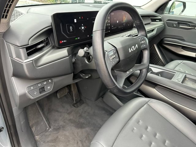 Used 2024 Kia EV9 Wind AWD/4WD image 24