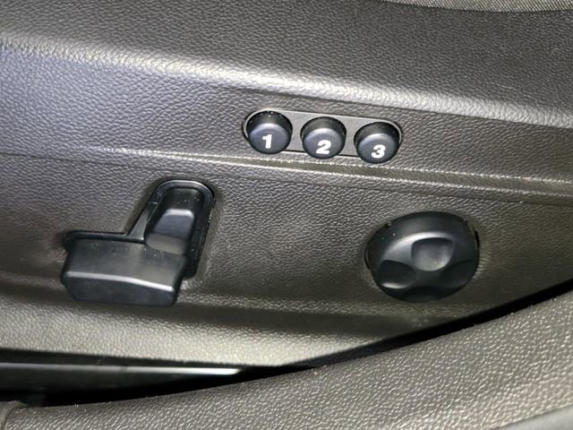 Used 2021 Alfa Romeo Giulia Ti w/ Nero Edizione image 31