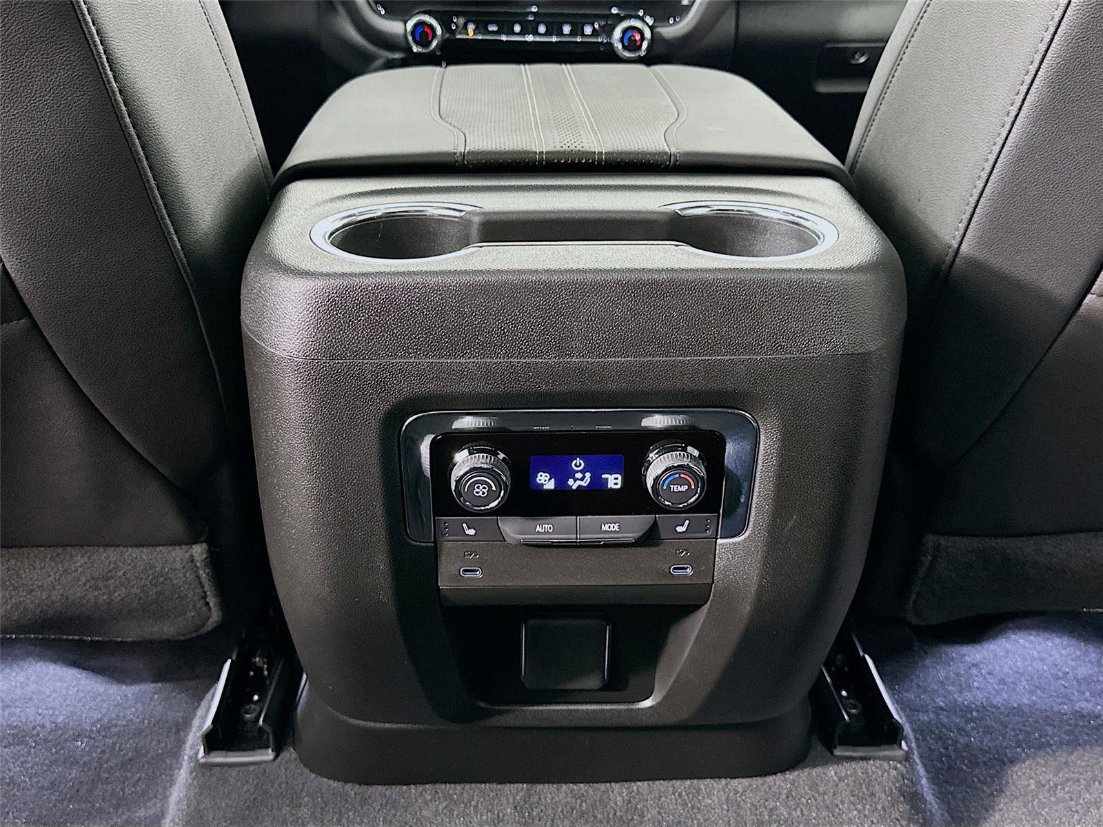 Used 2025 Chevrolet Tahoe High Country image 27