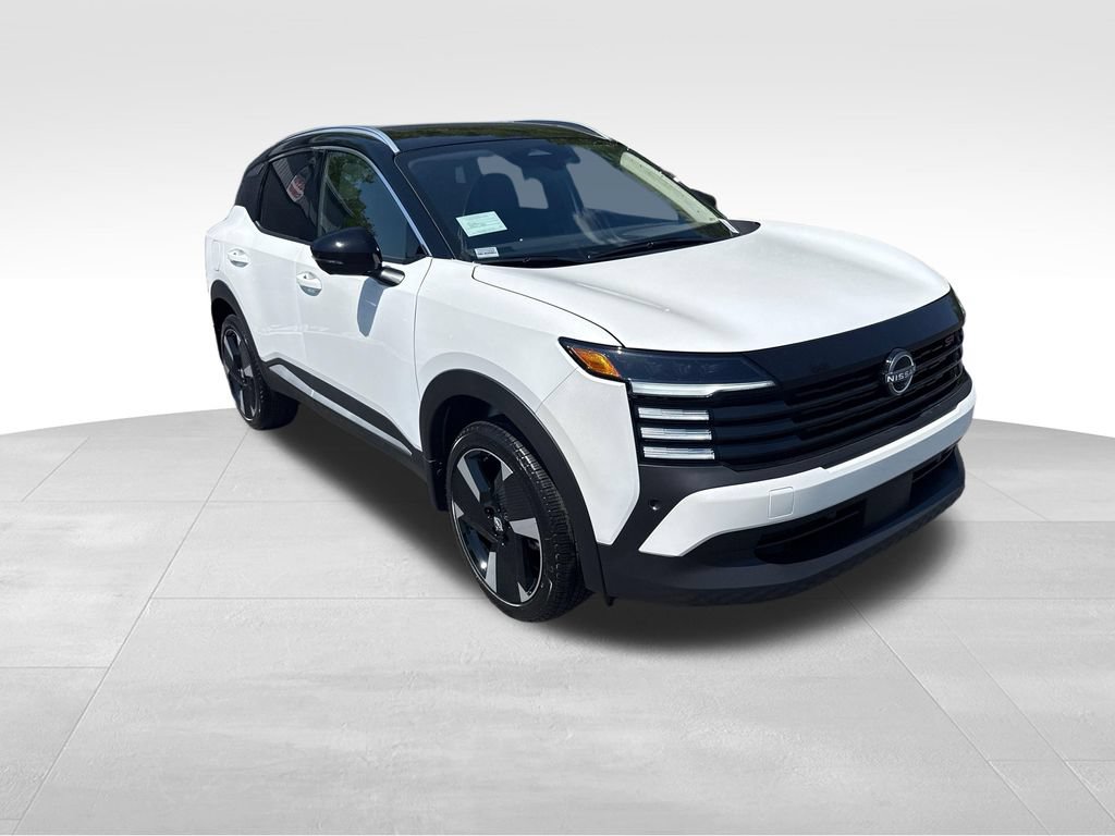 Used 2026 Nissan Kicks SR w/ SR Premium Package FWD image 7