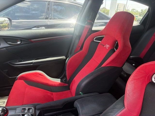 Used 2017 Honda Civic Type R image 4
