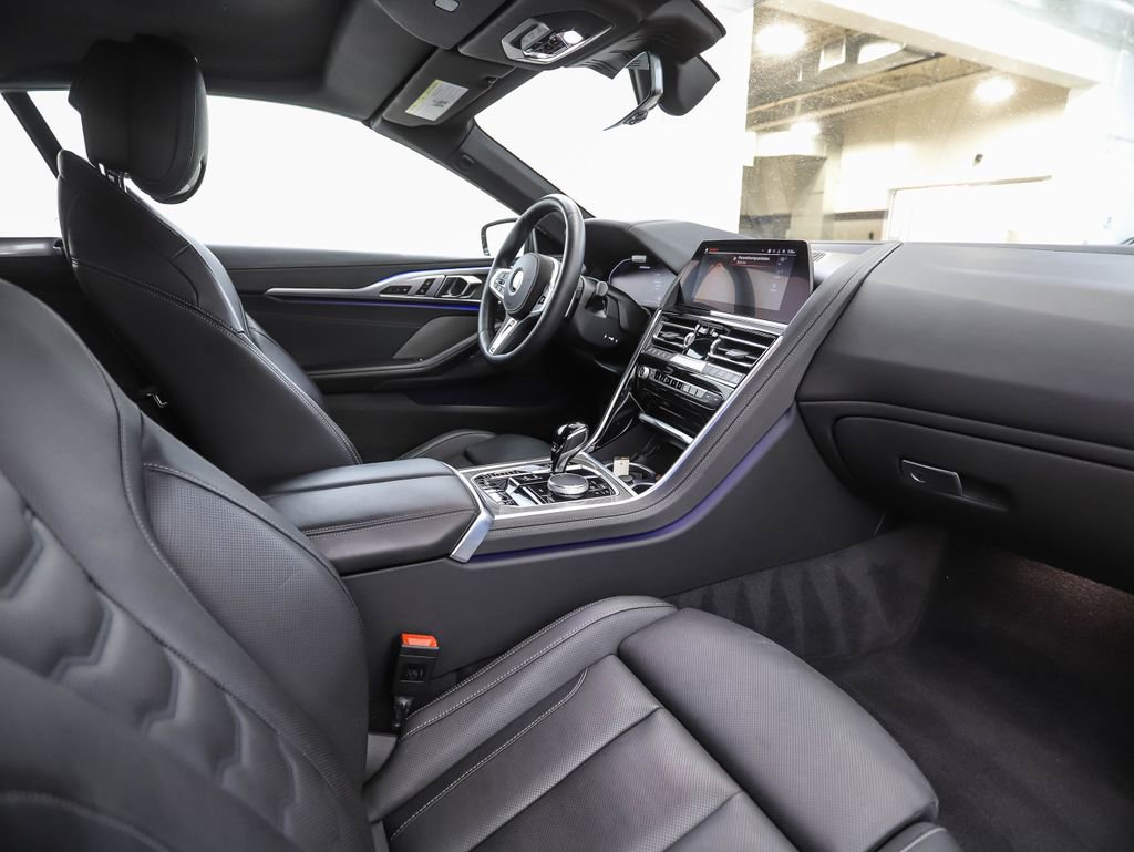 Used 2022 BMW M850i xDrive Convertible image 24