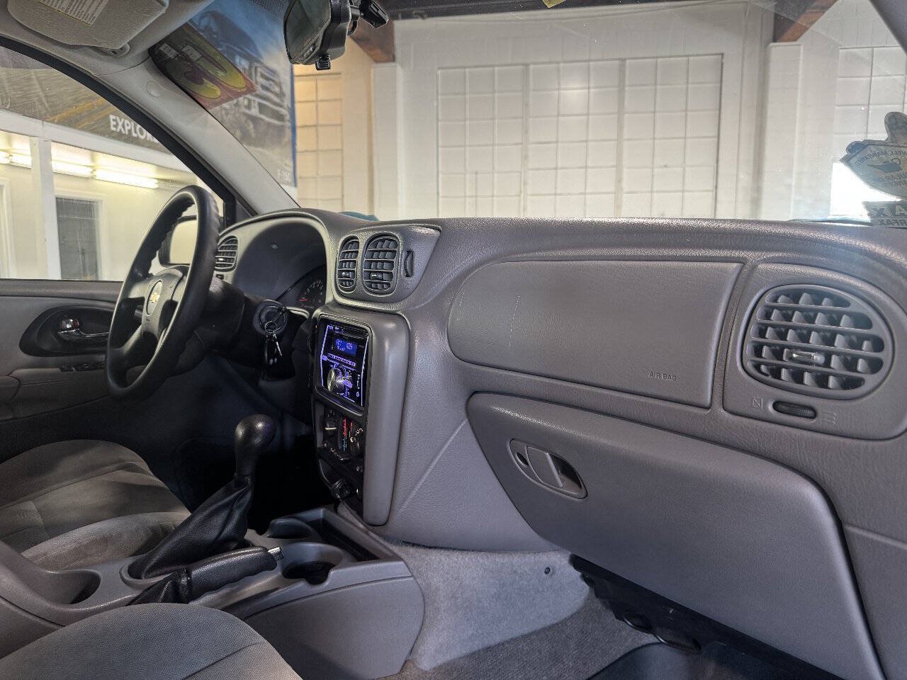 Used 2005 Chevrolet TrailBlazer LS AWD/4WD image 6