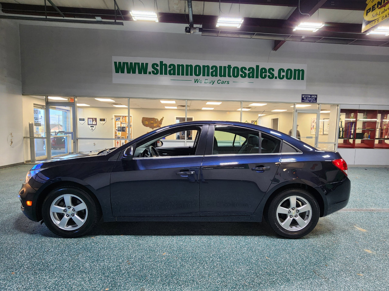 Used 2016 Chevrolet Cruze LT image 11