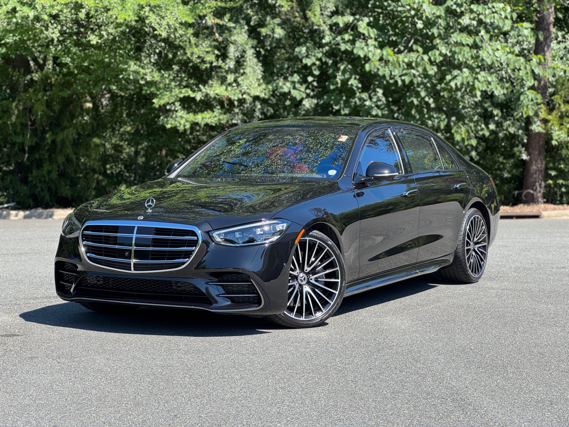Used 2023 Mercedes-Benz S 580 4MATIC Sedan image 1