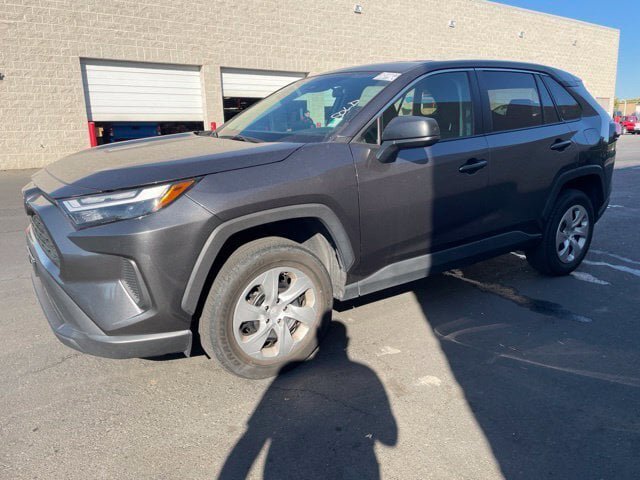 Certified 2024 Toyota RAV4 LE AWD/4WD image 4